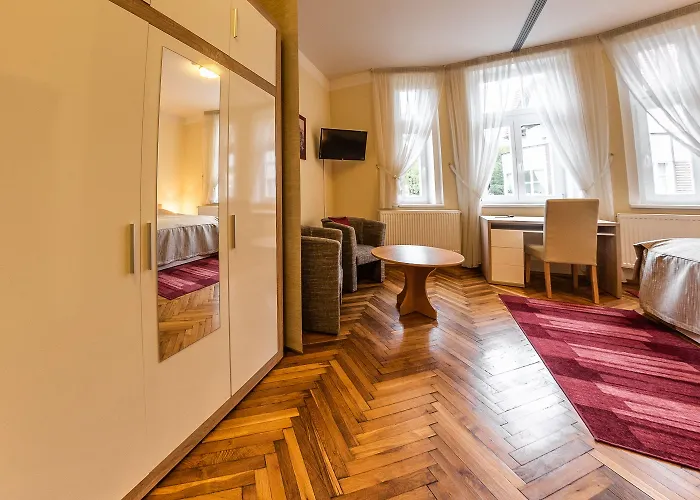 ゲストハウス A. Malka 3*